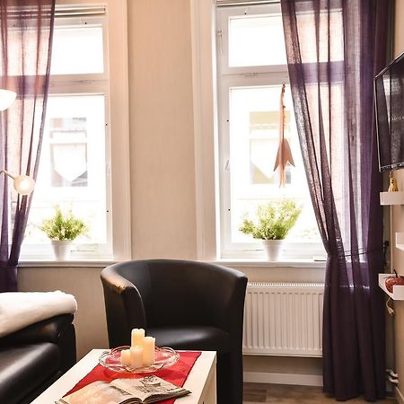 Ferienwohnung Schwarz & Weiss Eisenach Esterno foto