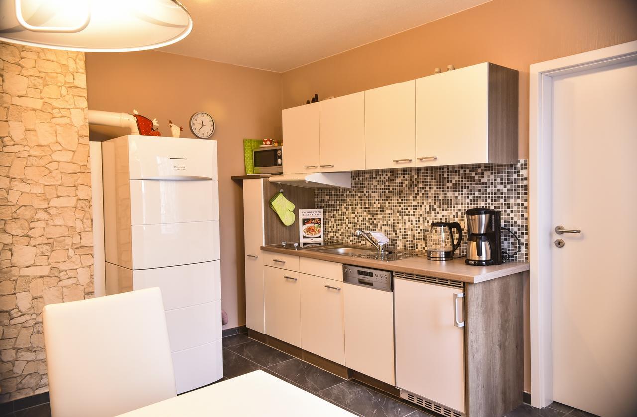 Ferienwohnung Schwarz & Weiss Eisenach Esterno foto